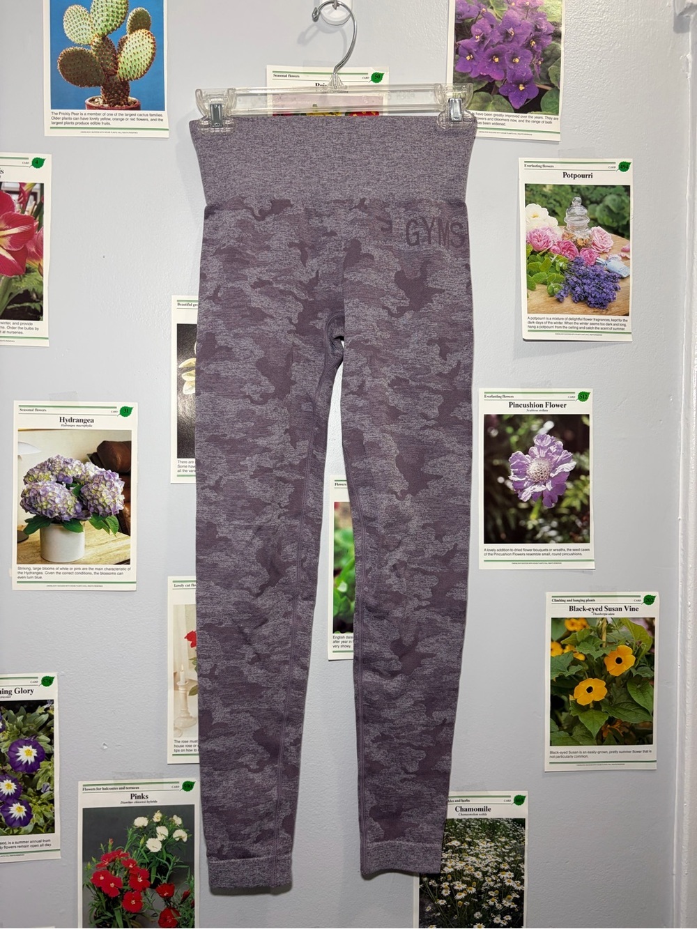 Girls' Purple Camo Leggings - Seamless Stretch